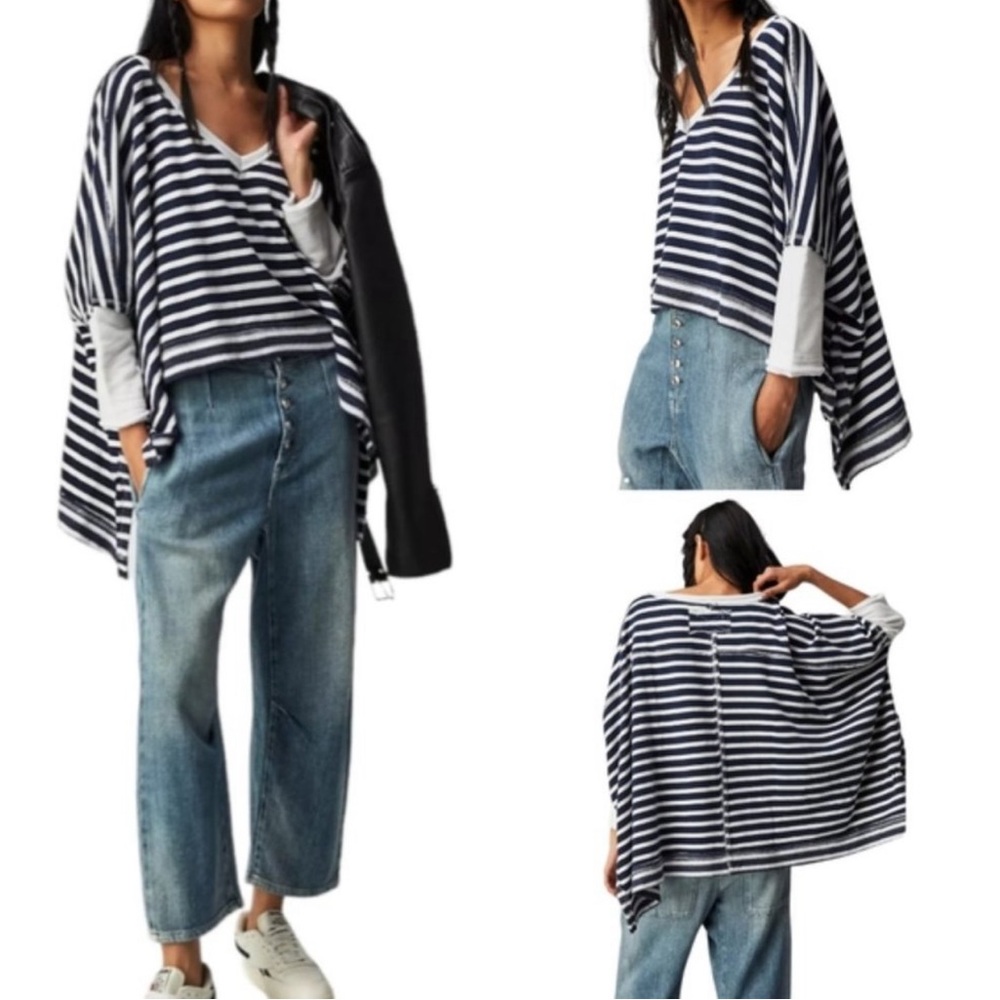 Free People We the Free Main Squeeze V Neck Sweatshirt NAVY/WHITE